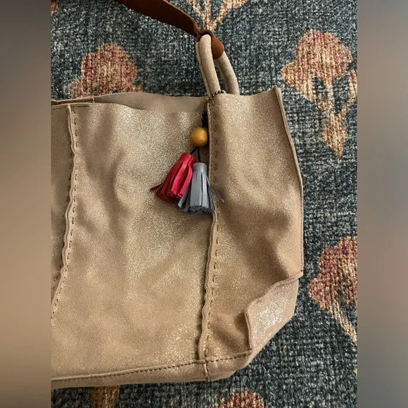 Women’s The Sak Los Feliz Suede Tote Bag - Picture 4 of 10
